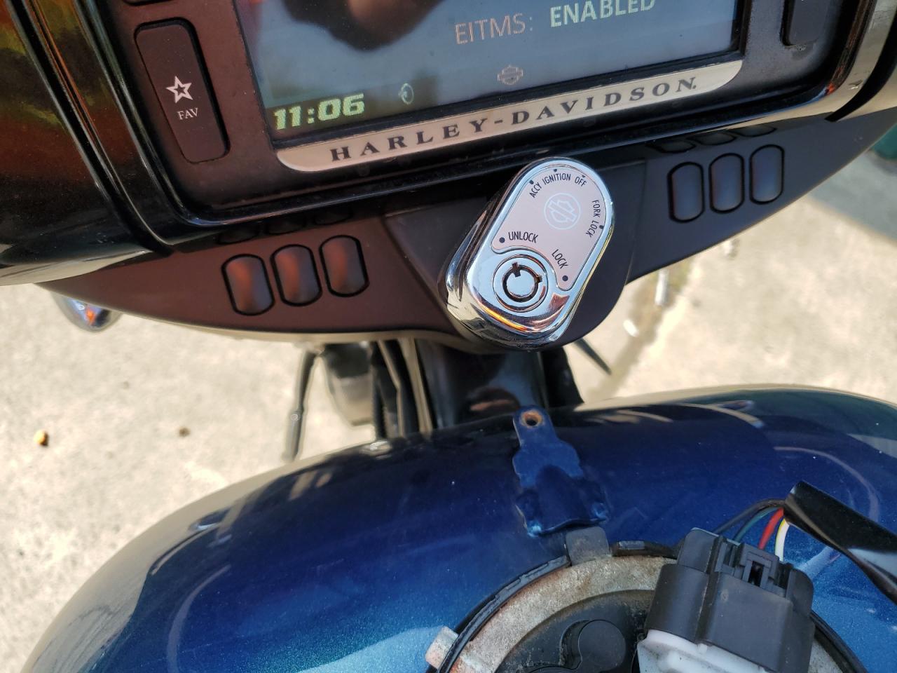 2014 Harley-Davidson Flhx Street Glide VIN: 1HD1KBM10EB649837 Lot: 71450815