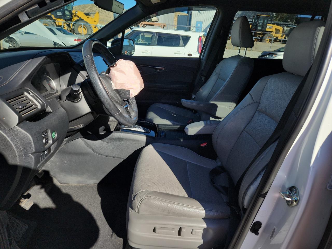 2020 Honda Passport Elite VIN: 5FNYF8H03LB002898 Lot: 83825895