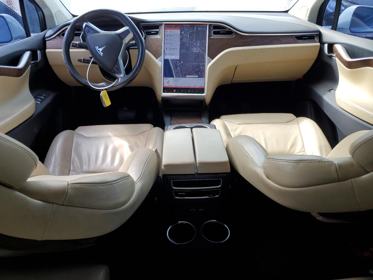 2017 Tesla Model X VIN: 5YJXCBE2XHF042040 Lot: 71727155