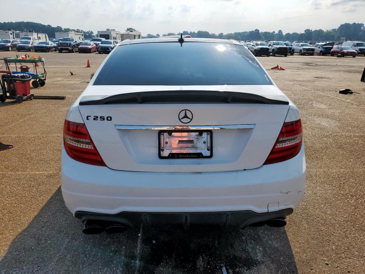 2013 Mercedes-Benz C 250 VIN: WDDGF4HBXDR267972 Lot: 71022075