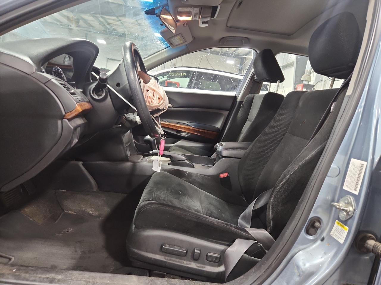 2011 Honda Accord Ex VIN: 1HGCP2F71BA111213 Lot: 80140525