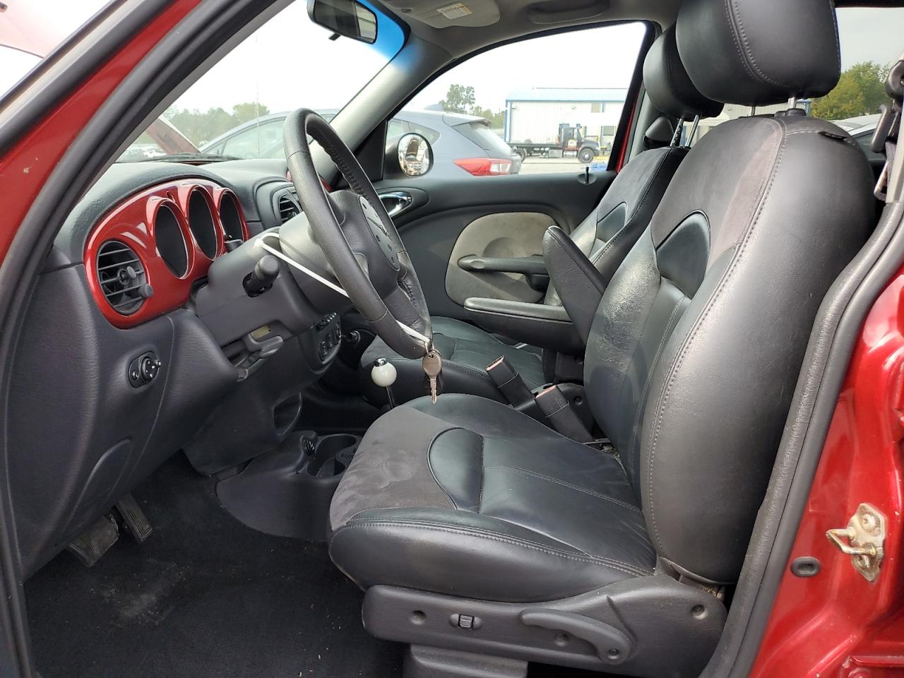 2004 Chrysler Pt Cruiser Limited VIN: 3C8FY68884T365596 Lot: 81682025