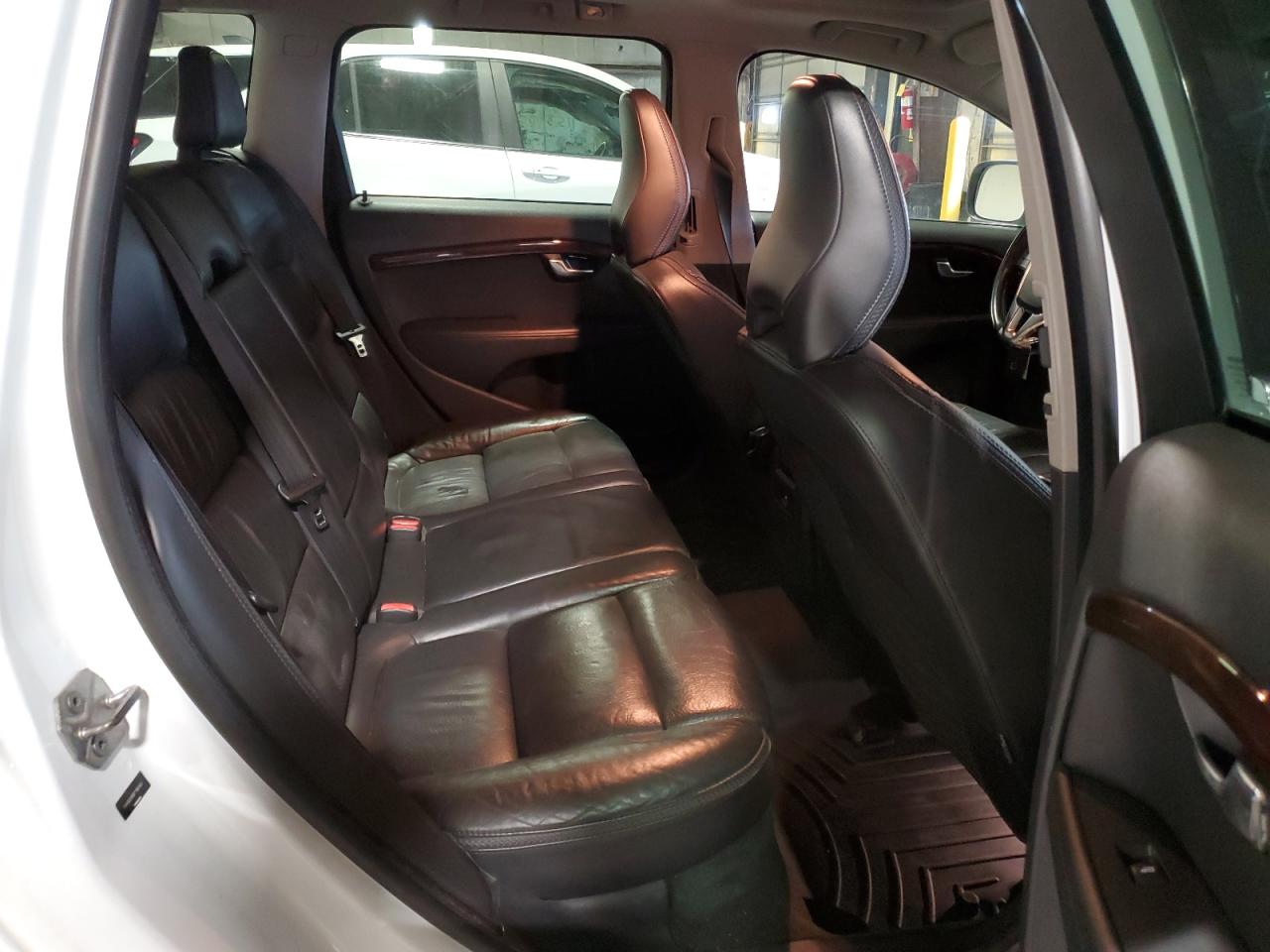 2015 Volvo Xc70 T6 Platinum VIN: YV4902ND6F1190143 Lot: 71717785