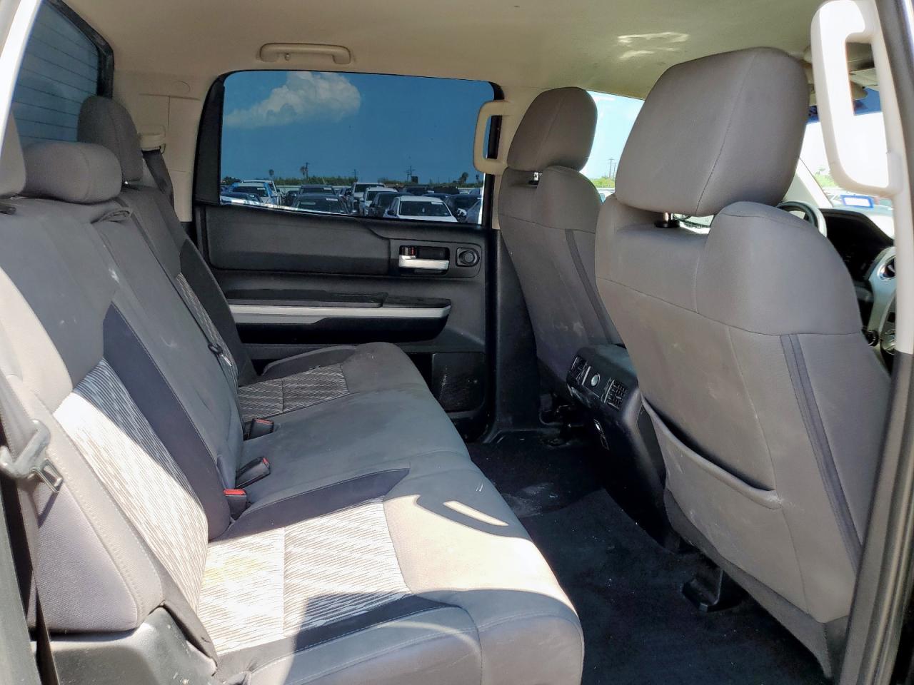 2019 Toyota Tundra Crewmax Sr5 VIN: 5TFDY5F19KX847018 Lot: 80893685