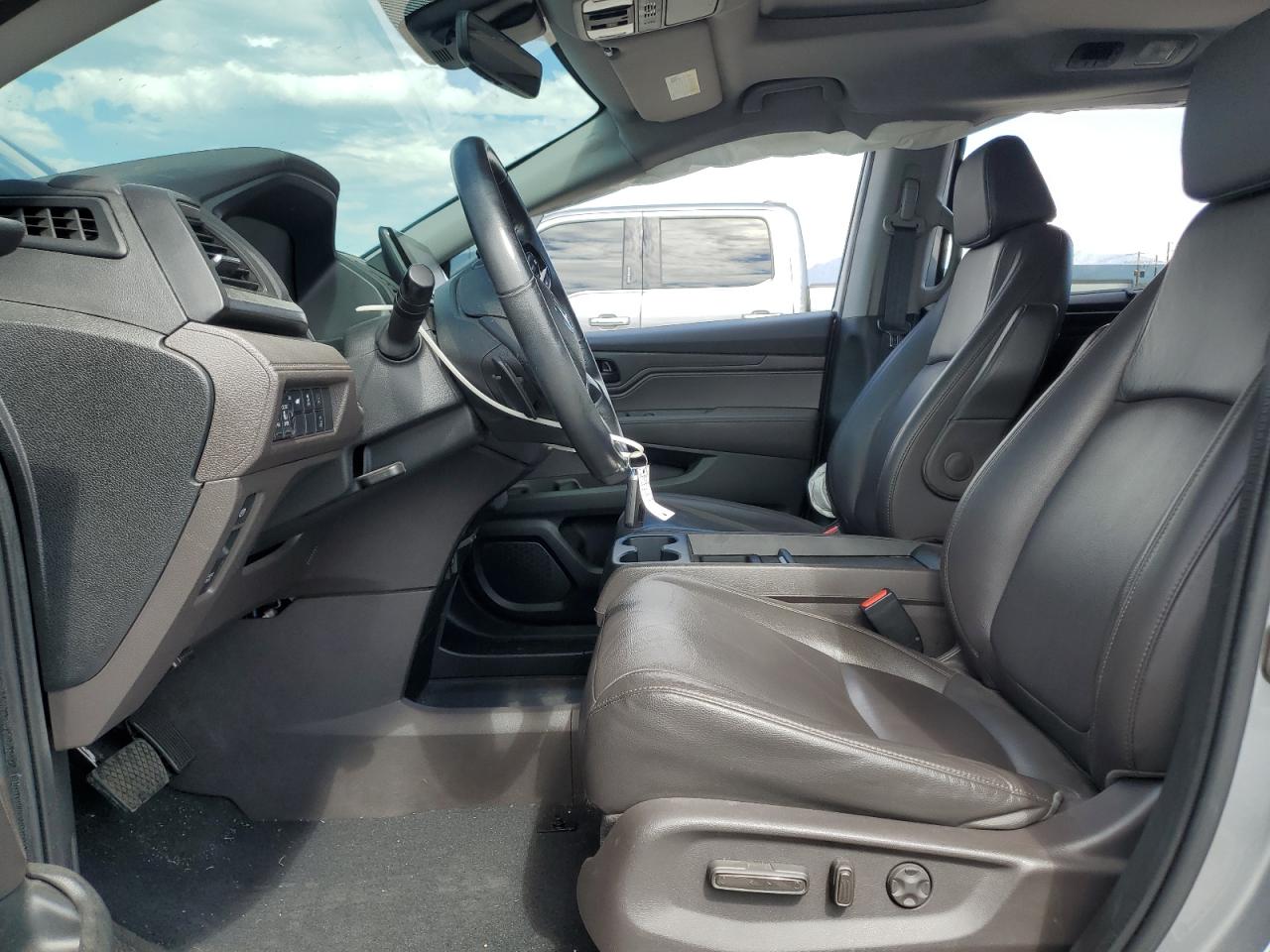 2020 Honda Odyssey Exl VIN: 5FNRL6H73LB037472 Lot: 83848585