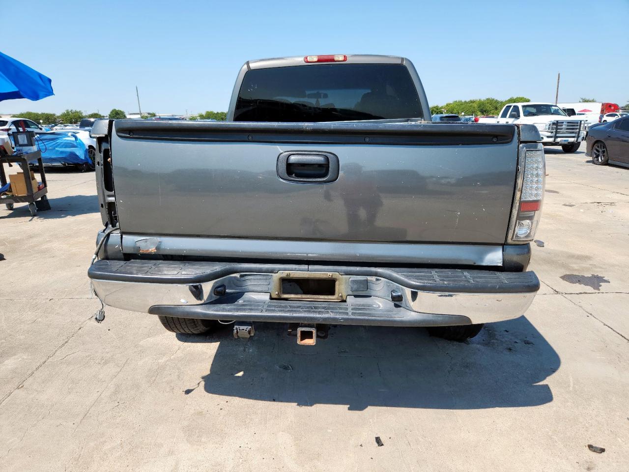 2000 Chevrolet Silverado C1500 VIN: 2GCEC19T4Y1172855 Lot: 71413775