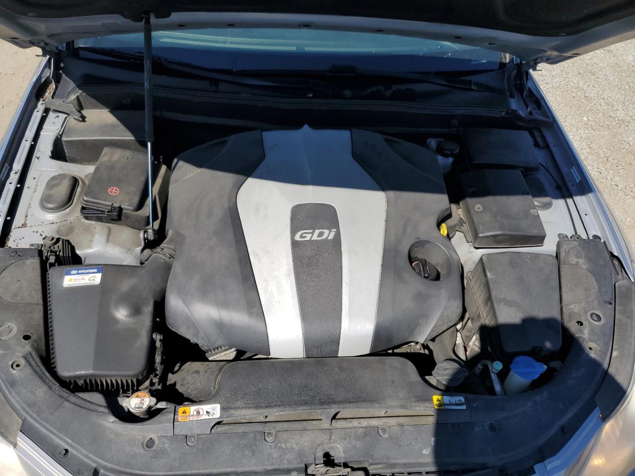 2013 Hyundai Genesis 3.8L VIN: KMHGC4DD3DU247890 Lot: 81869145