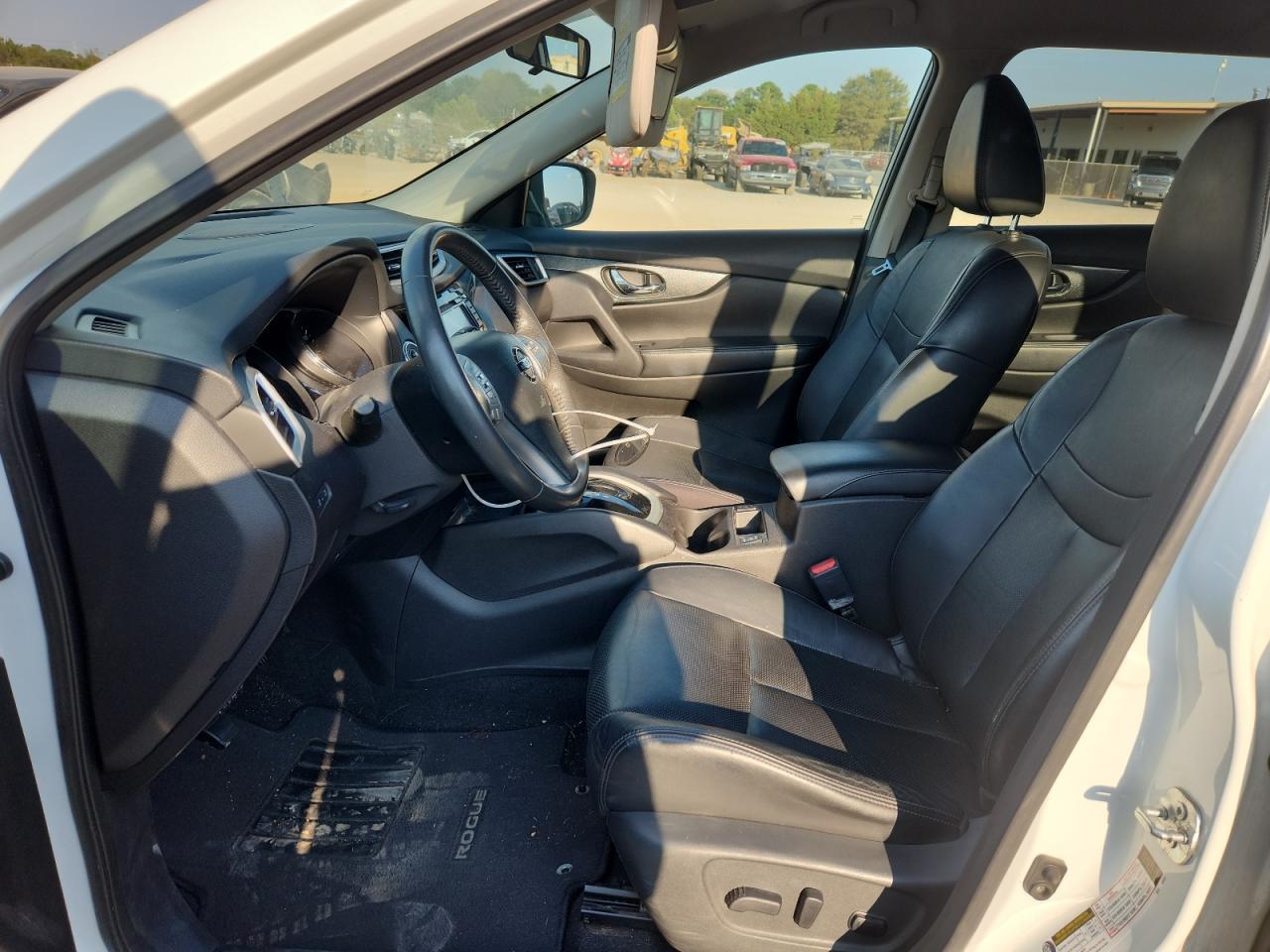 2015 Nissan Rogue S VIN: 5N1AT2MV7FC803937 Lot: 80723675