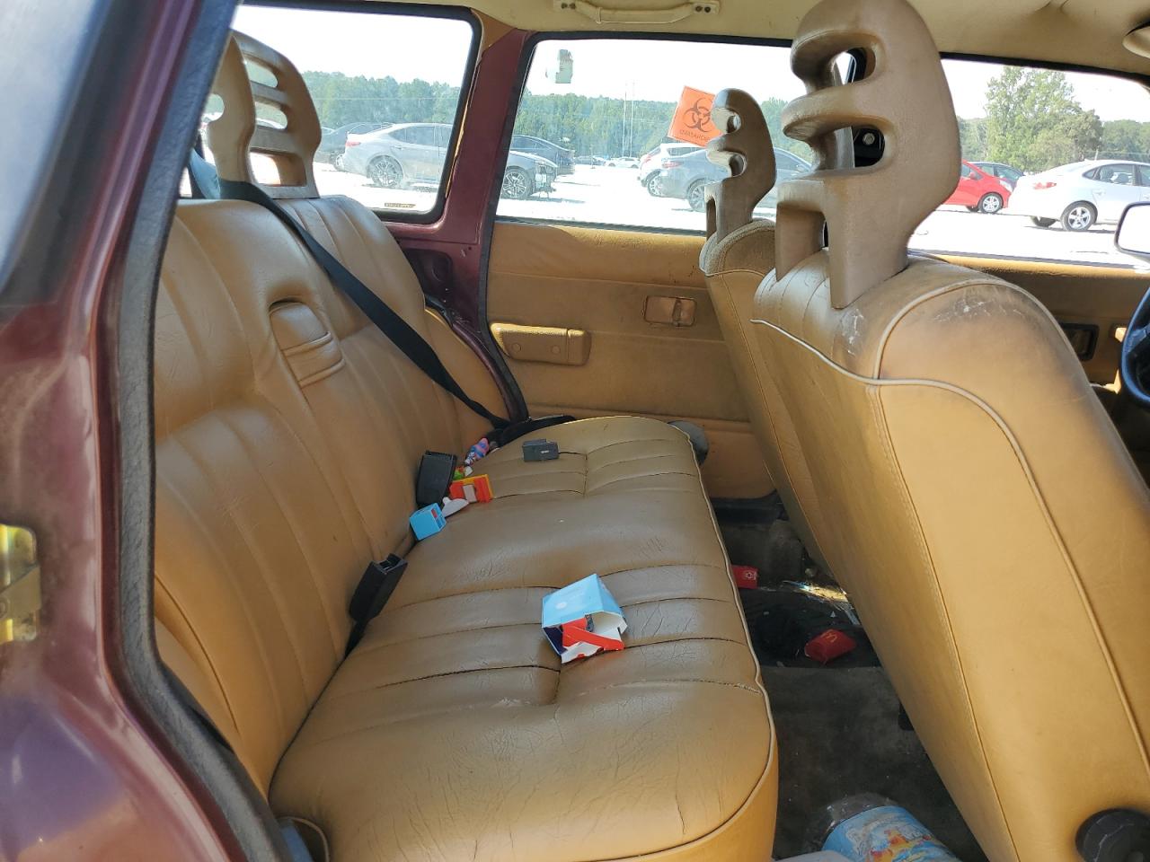 1993 Volvo 240 VIN: YV1AW8801P1947696 Lot: 71273865