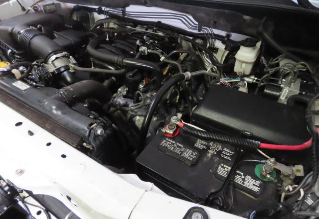 Pickups TOYOTA TUNDRA 2013 Biały