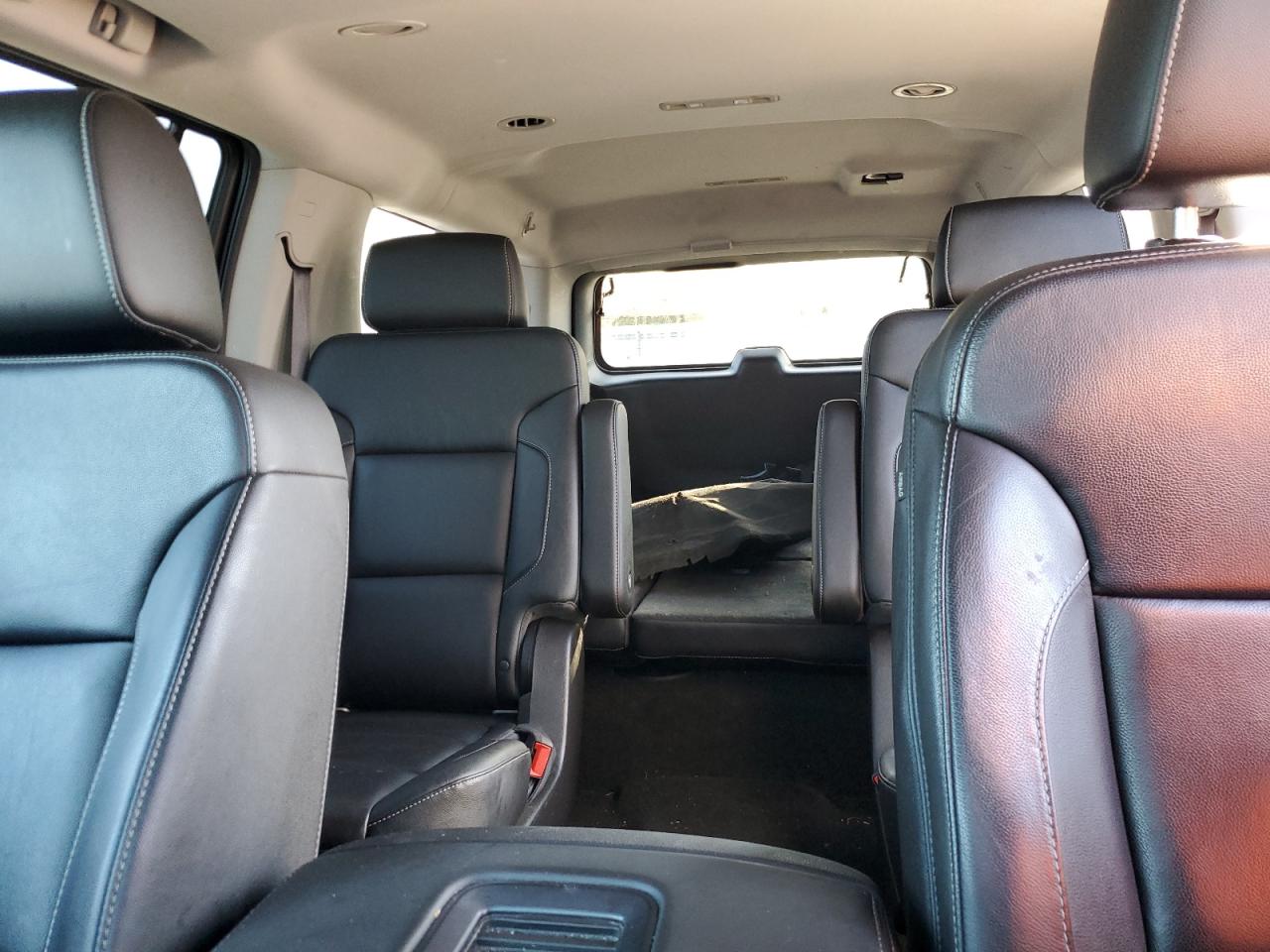 2017 Chevrolet Suburban K1500 Lt VIN: 1GNSKHKC8HR230442 Lot: 81495125