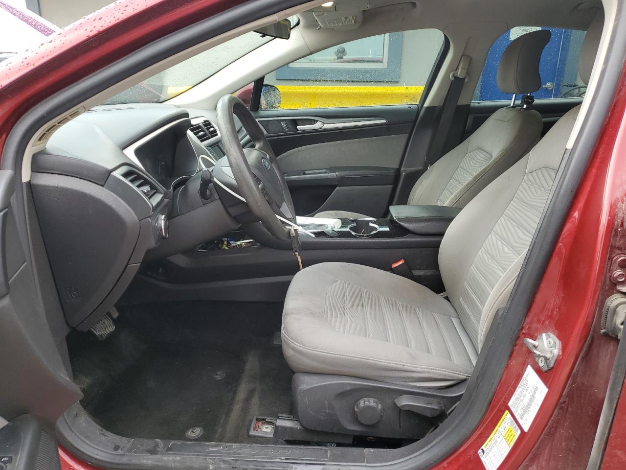 2016 Ford Fusion S VIN: 3FA6P0G78GR303830 Lot: 81014795