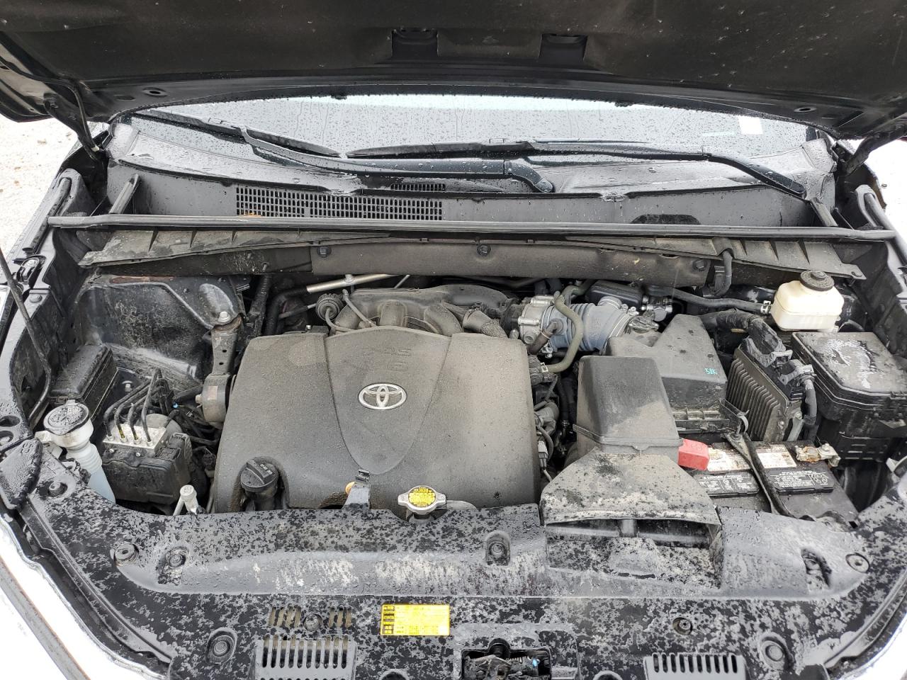 2017 Toyota Highlander Le VIN: 5TDBZRFH9HS413950 Lot: 82098185