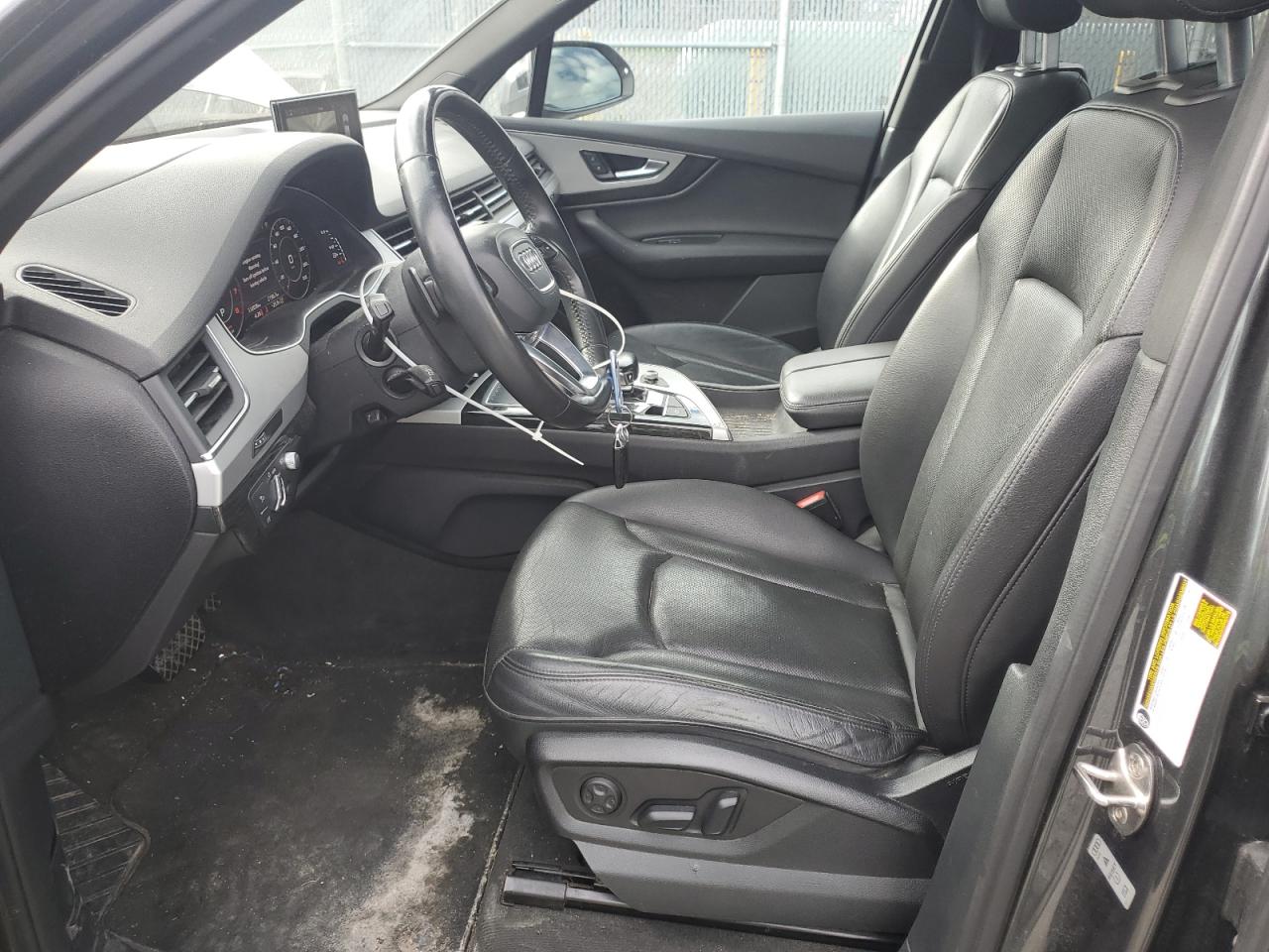 2017 Audi Q7 Technik S-Line VIN: WA1WAAF70HD045441 Lot: 81321535