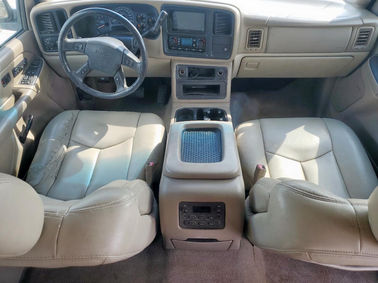 2004 GMC Yukon VIN: 1GKEC13Z44R133864 Lot: 83972345