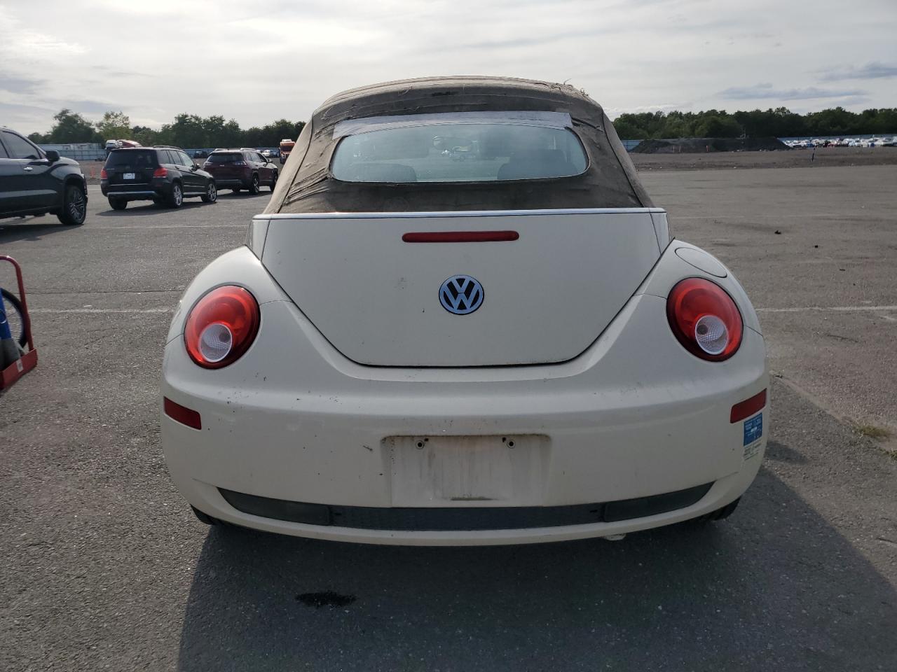 2009 Volkswagen New Beetle S VIN: 3VWRG31YX9M410353 Lot: 71943565