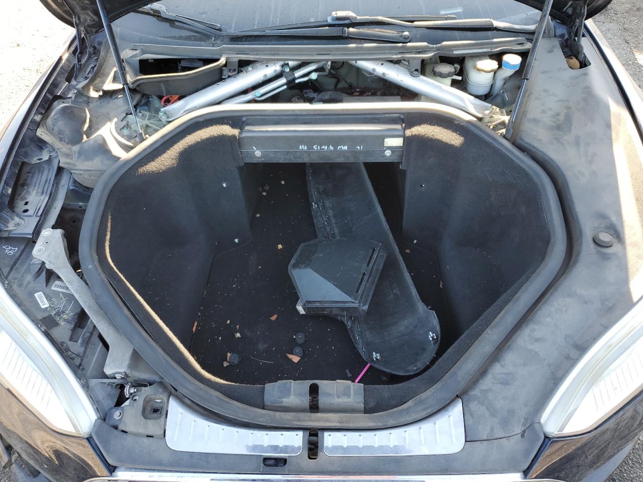 2013 Tesla Model S VIN: 5YJSA1CG4DFP16122 Lot: 70952735