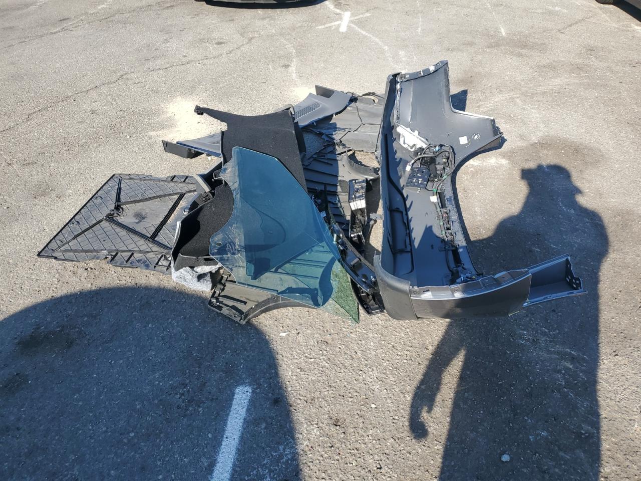 2026 Tesla Model Y VIN: 7SAYGDEE8TF336725 Lot: 81406745