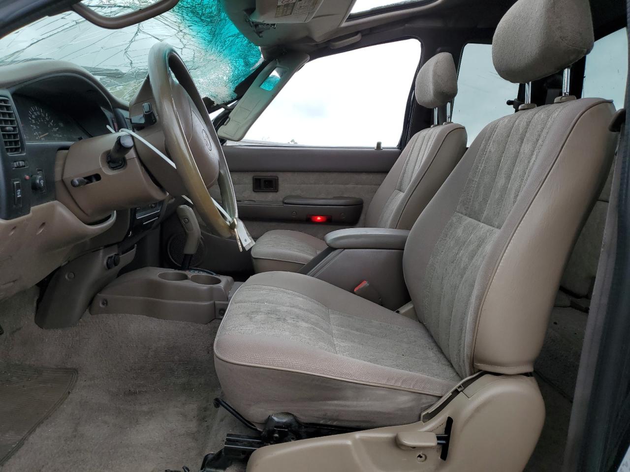 2000 Toyota Tacoma Xtracab Prerunner VIN: 4TASN92N7YZ593074 Lot: 81897535