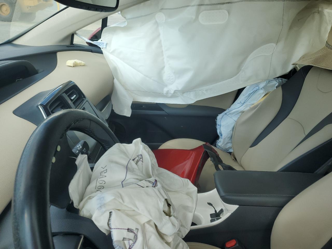 2016 Toyota Prius VIN: JTDKARFU5G3522586 Lot: 81002625