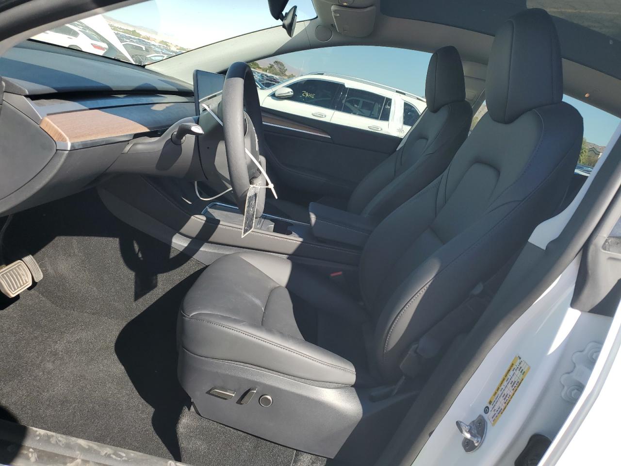 2025 Tesla Model Y VIN: 7SAYGDED0SF317009 Lot: 81334365