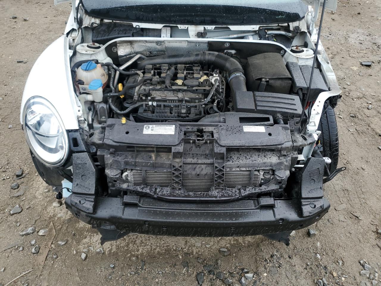 2016 Volkswagen Beetle S/Se VIN: 3VW517AT5GM812029 Lot: 80247885