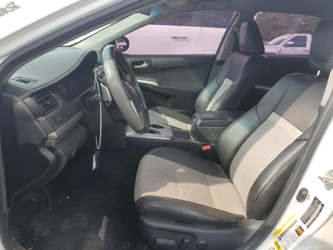 2014 Toyota Camry L VIN: 4T1BF1FKXEU461921 Lot: 81894925