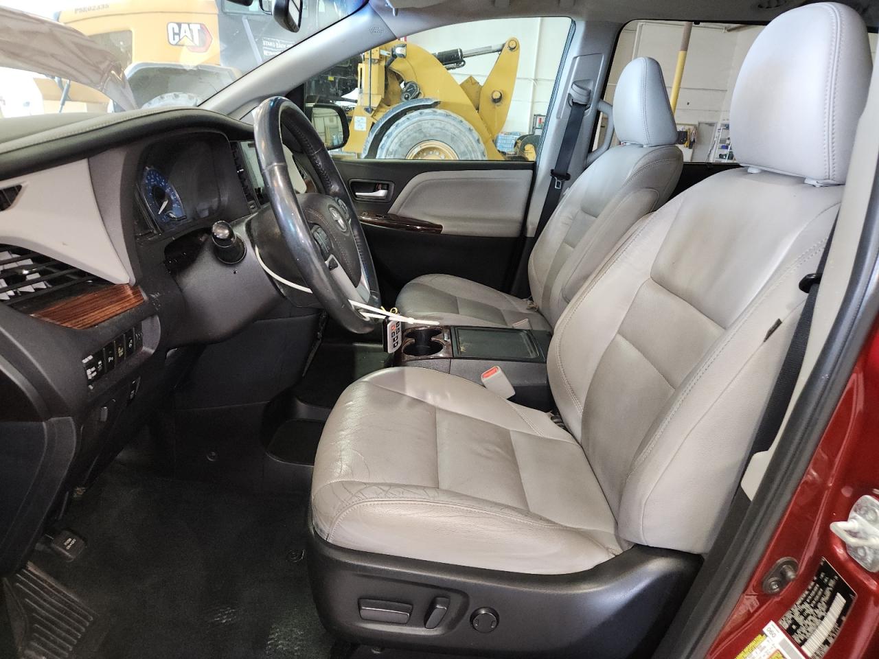 2016 Toyota Sienna Xle VIN: 5TDYK3DC5GS736829 Lot: 72064535