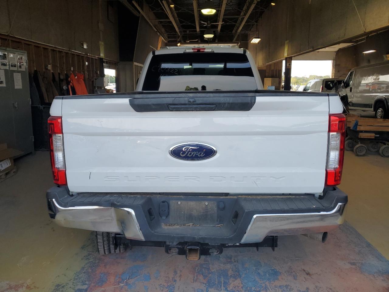 2018 Ford F250 Super Duty VIN: 1FT7W2B65JEC40322 Lot: 71120905