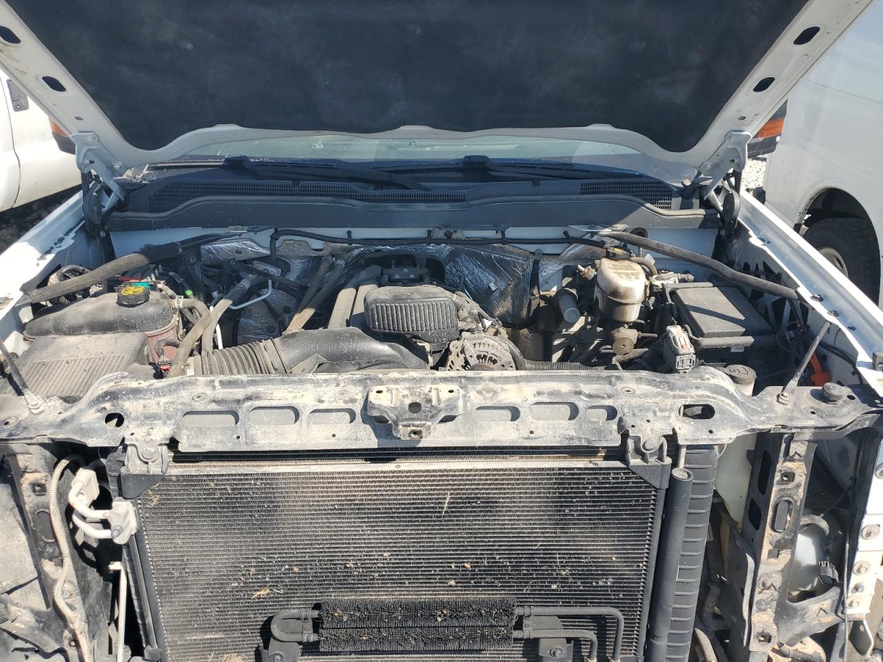 2018 Chevrolet Silverado K2500 Heavy Duty VIN: 1GB1KUEG5JF211757 Lot: 81308165