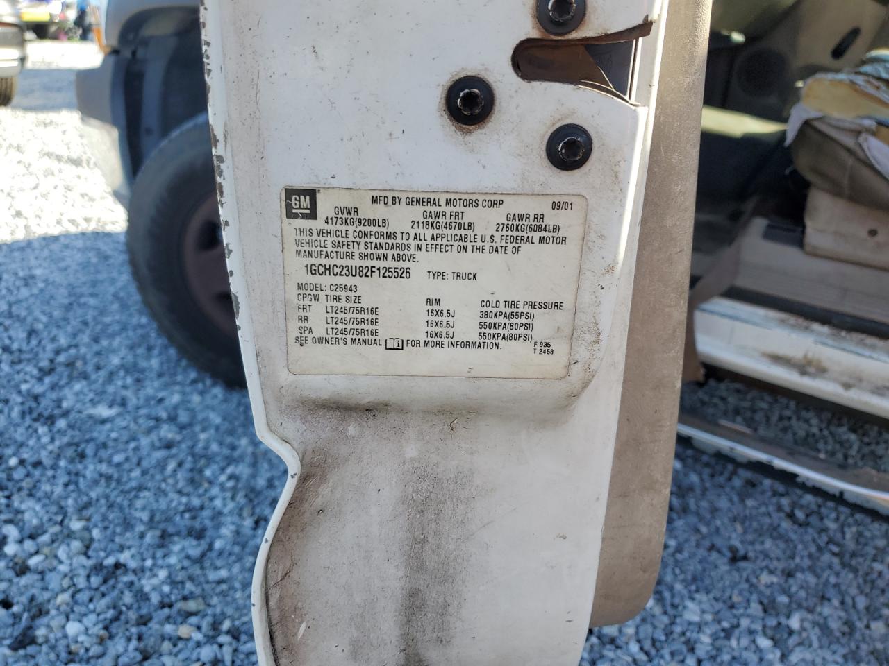 2002 Chevrolet Silverado C2500 Heavy Duty VIN: 1GCHC23U82F125526 Lot: 84210525