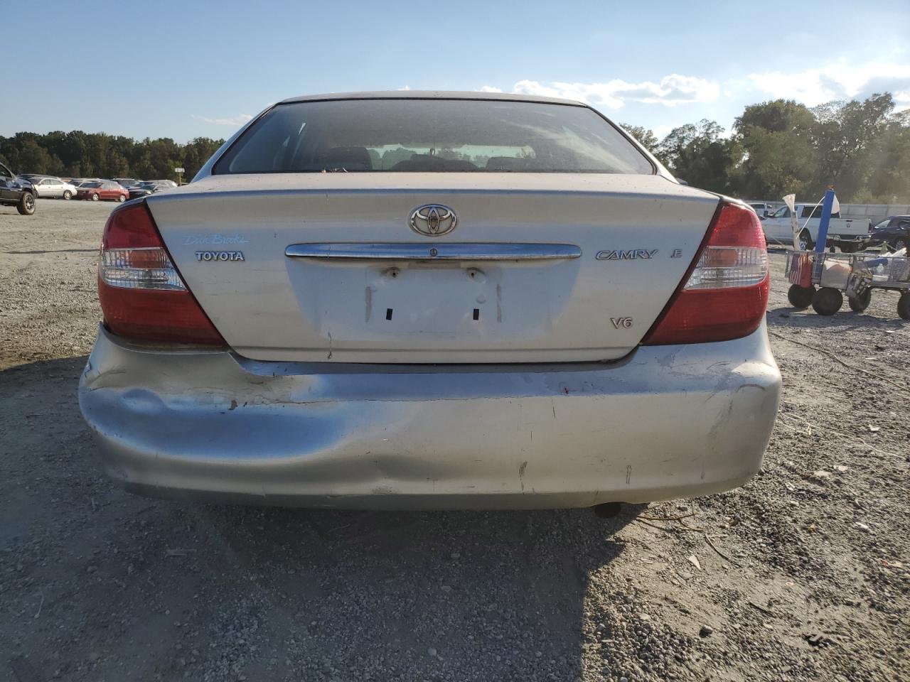 2003 Toyota Camry Le VIN: 4T1BF32K73U554801 Lot: 81187395