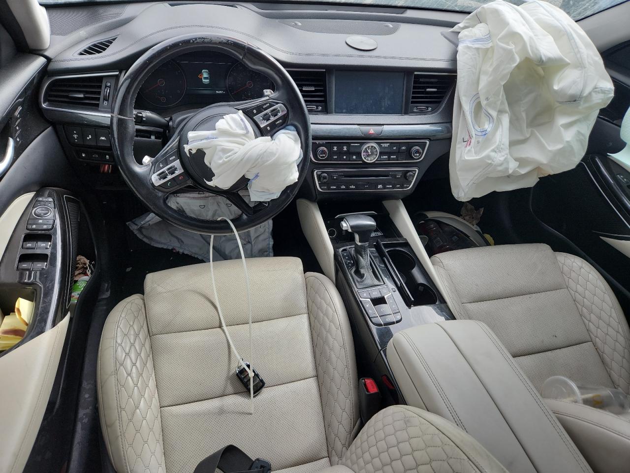 2017 Kia Cadenza Premium VIN: KNALC4J13H5079209 Lot: 81398915