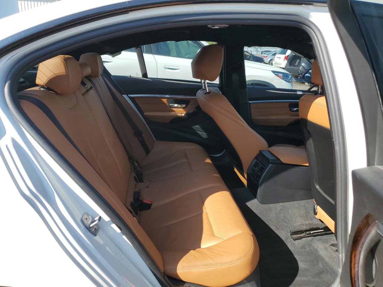 2018 BMW 330 Xi VIN: WBA8D9C56JA614420 Lot: 82139265