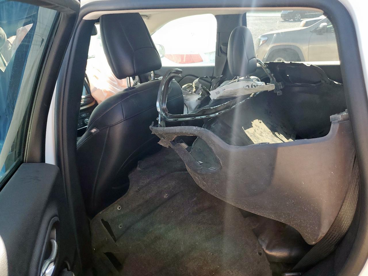 2018 Jeep Cherokee Limited VIN: 1C4PJMDX4JD512932 Lot: 80161195