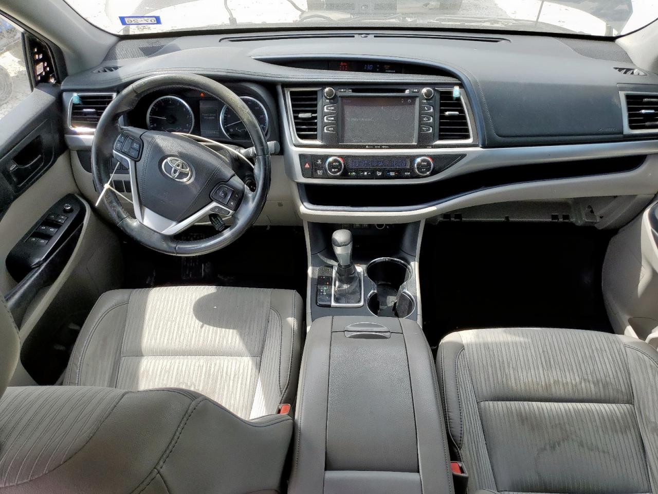 2017 Toyota Highlander Le VIN: 5TDZZRFH1HS216897 Lot: 84224995