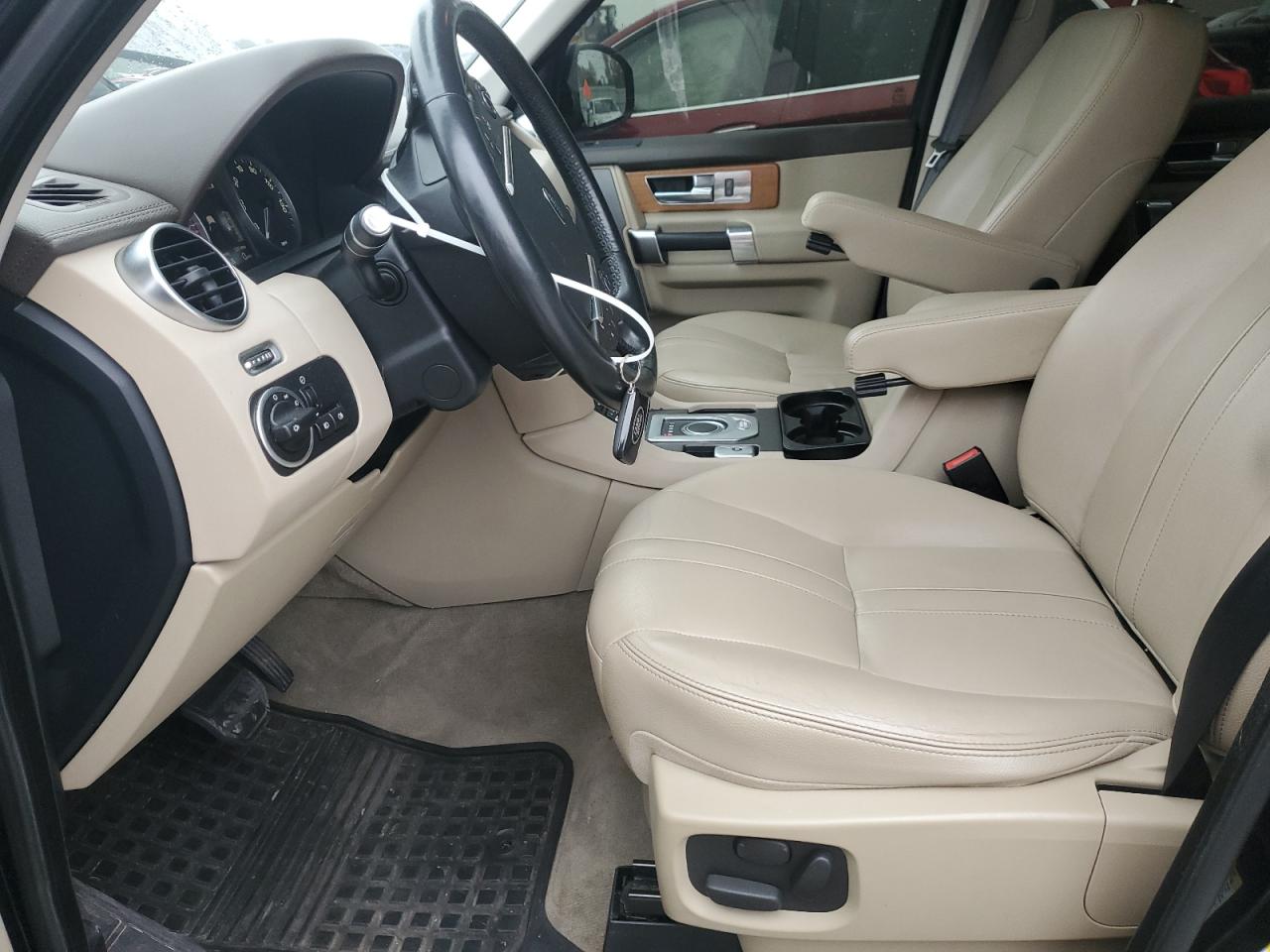 2016 Land Rover Lr4 Hse VIN: SALAG2V69GA805968 Lot: 83772075
