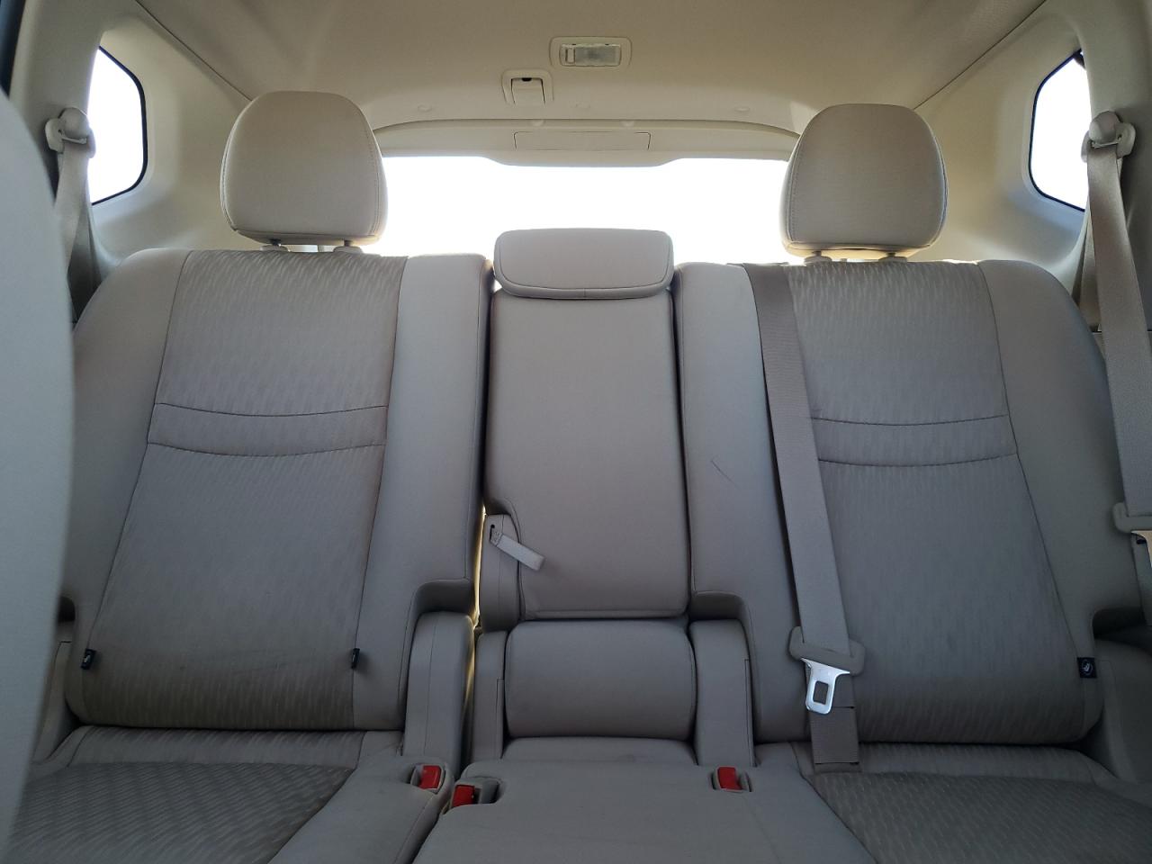 2017 Nissan Rogue S VIN: JN8AT2MT7HW384223 Lot: 80529155