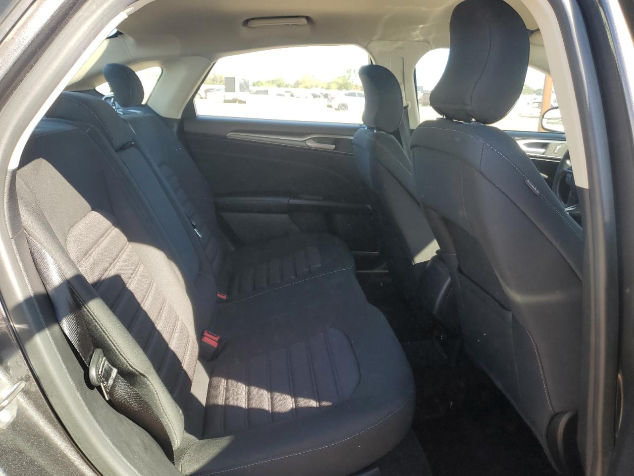 2018 Ford Fusion Se VIN: 3FA6P0HD0JR217200 Lot: 83990325