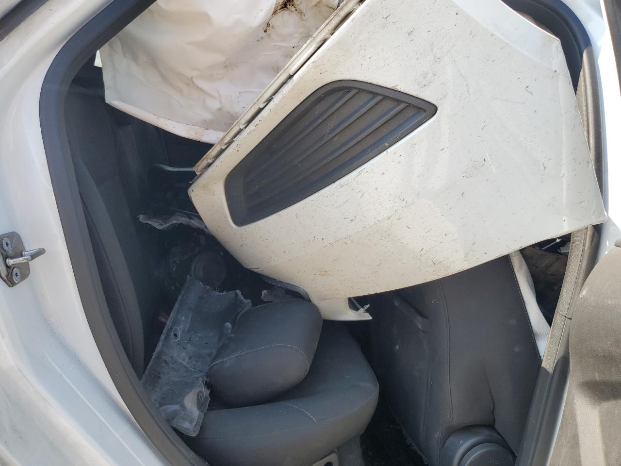 2016 Ford Focus Se VIN: 1FADP3K28GL364761 Lot: 81346315