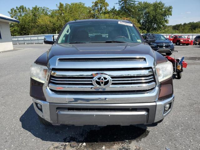 Пикапы TOYOTA TUNDRA 2017 Коричневый