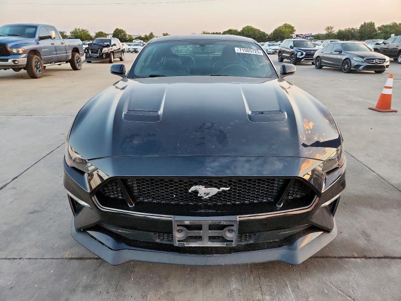  FORD MUSTANG 2019 Czarny