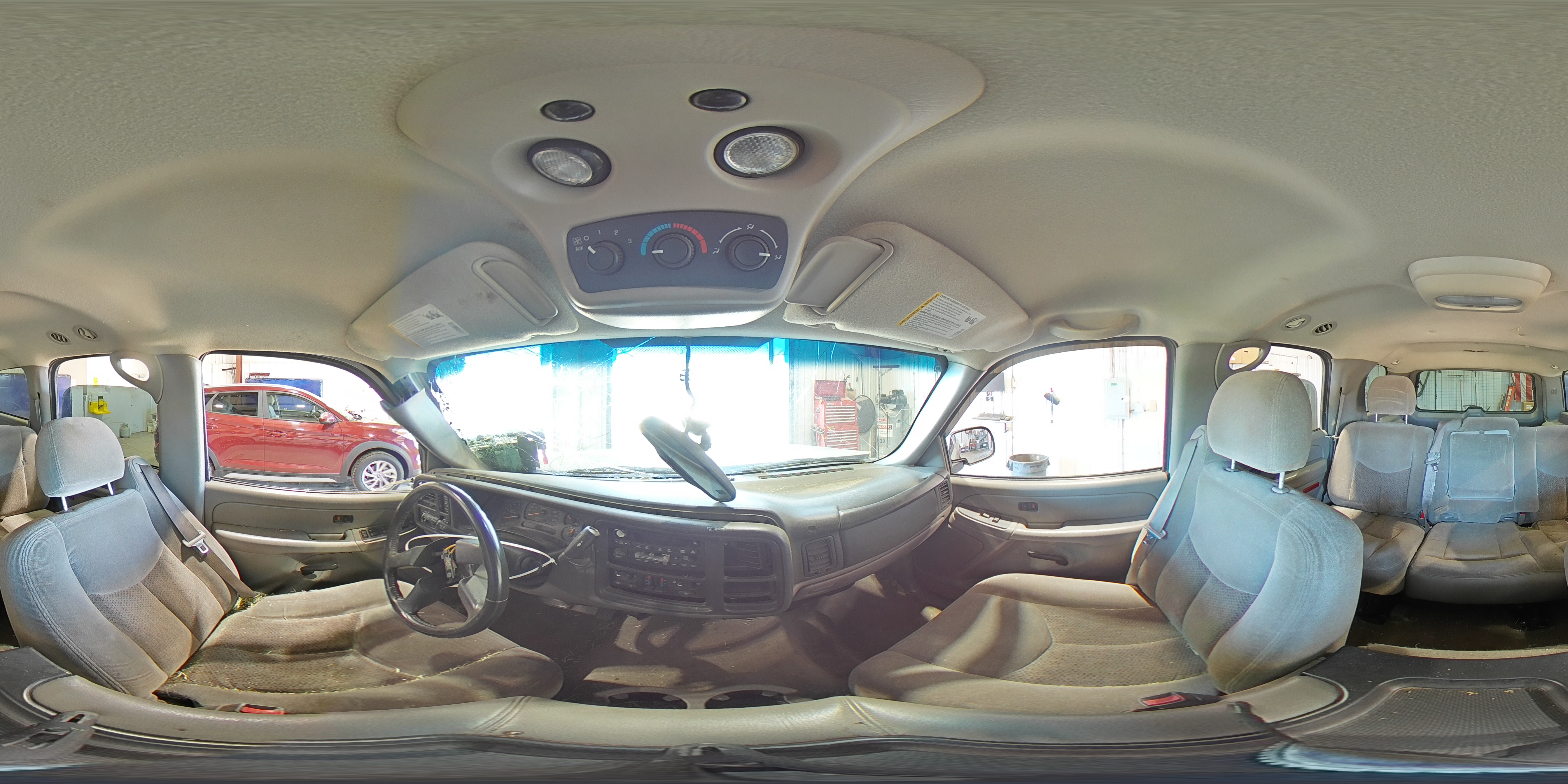 2004 Chevrolet Tahoe K1500 VIN: 1GNEK13Z84JY38943 Lot: 81457975