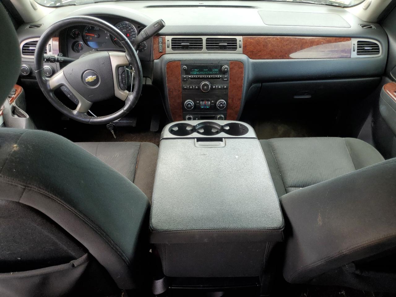 2013 Chevrolet Suburban K1500 Ls VIN: 1GNSKHE77DR110530 Lot: 71466445