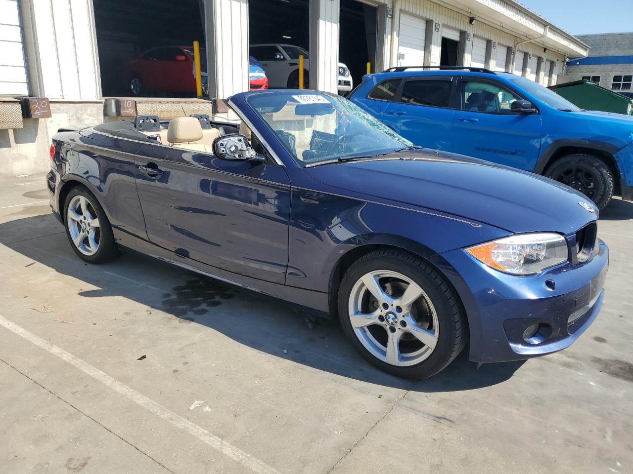 Фото: WBAUL7C58DVU09622