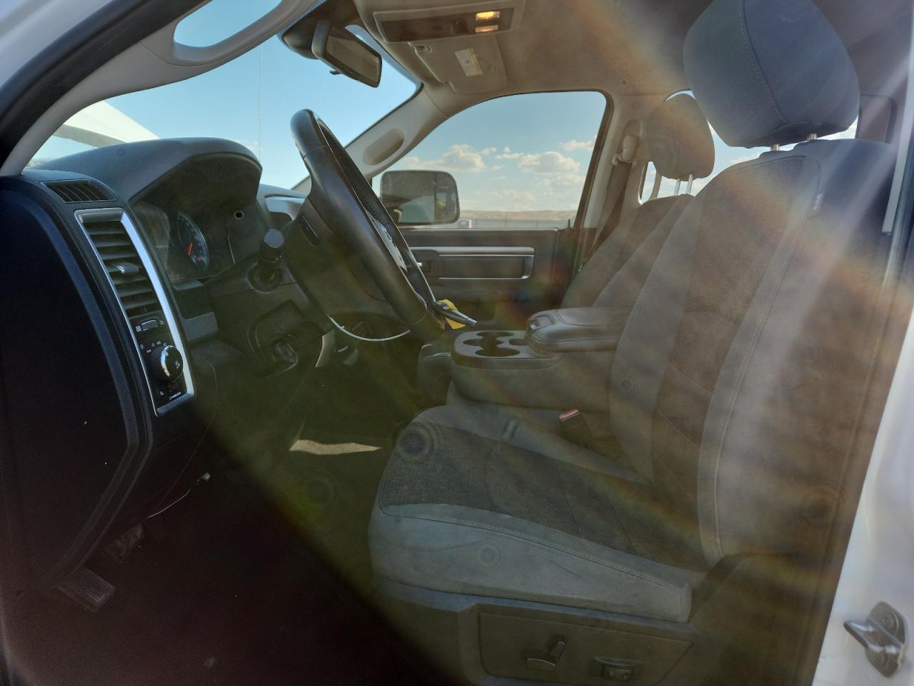 2015 Ram 1500 Slt VIN: 1C6RR6TT4FS623809 Lot: 81282975