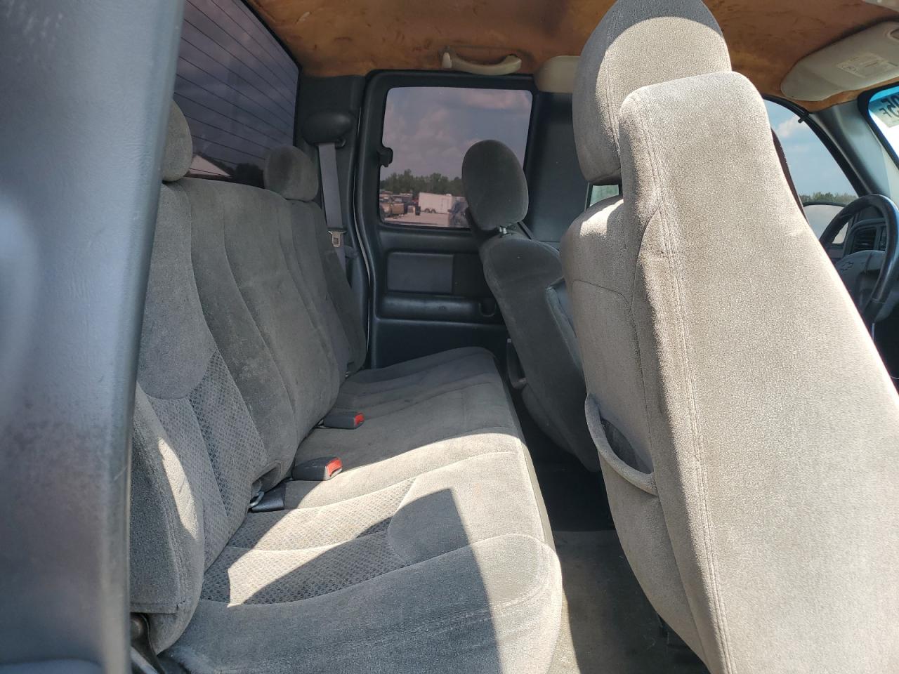 2005 Chevrolet Silverado K2500 Heavy Duty VIN: 1GCHK29UX5E139285 Lot: 80985595