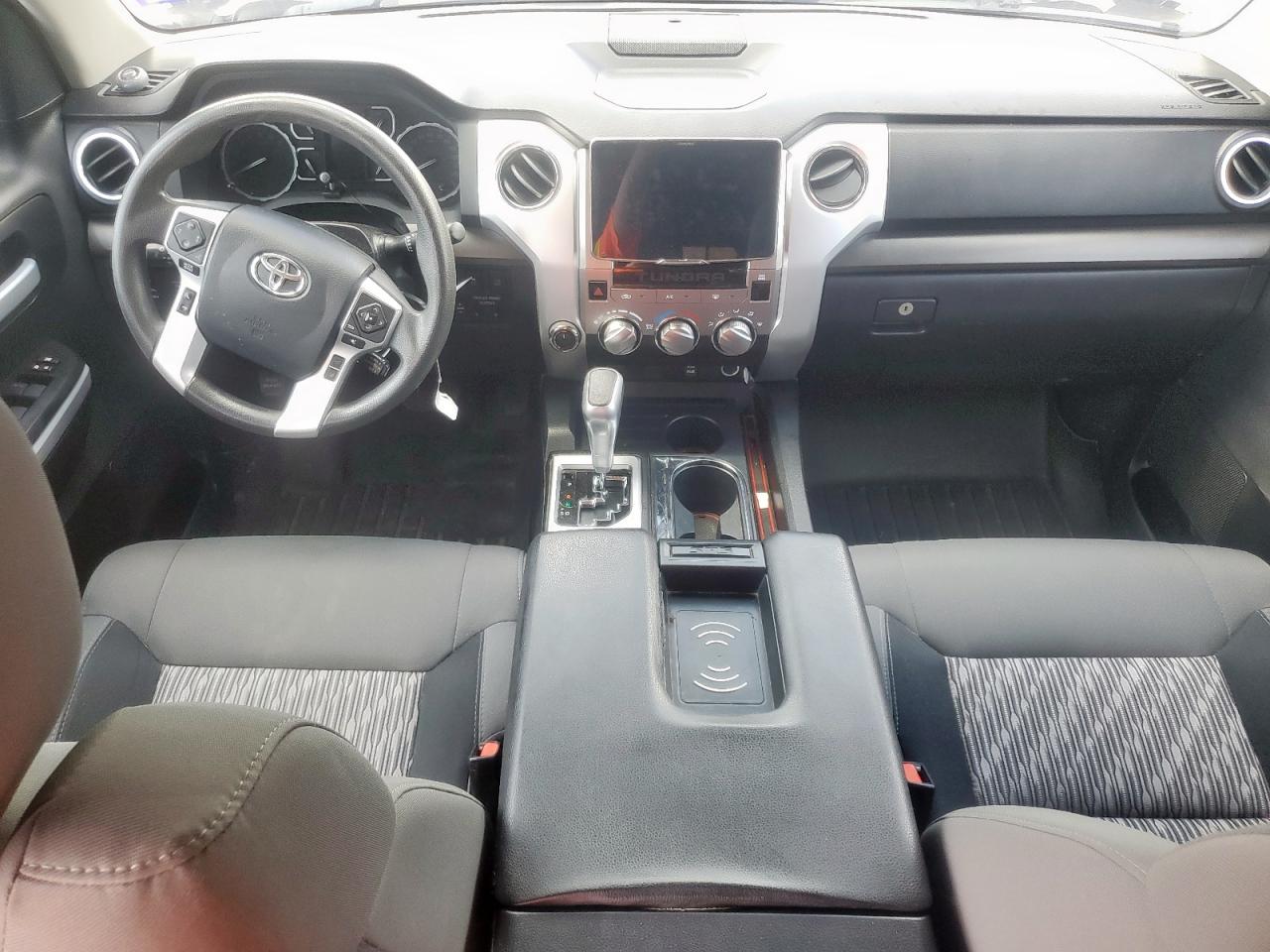 2019 Toyota Tundra Crewmax Sr5 VIN: 5TFDY5F15KX860803 Lot: 71280355