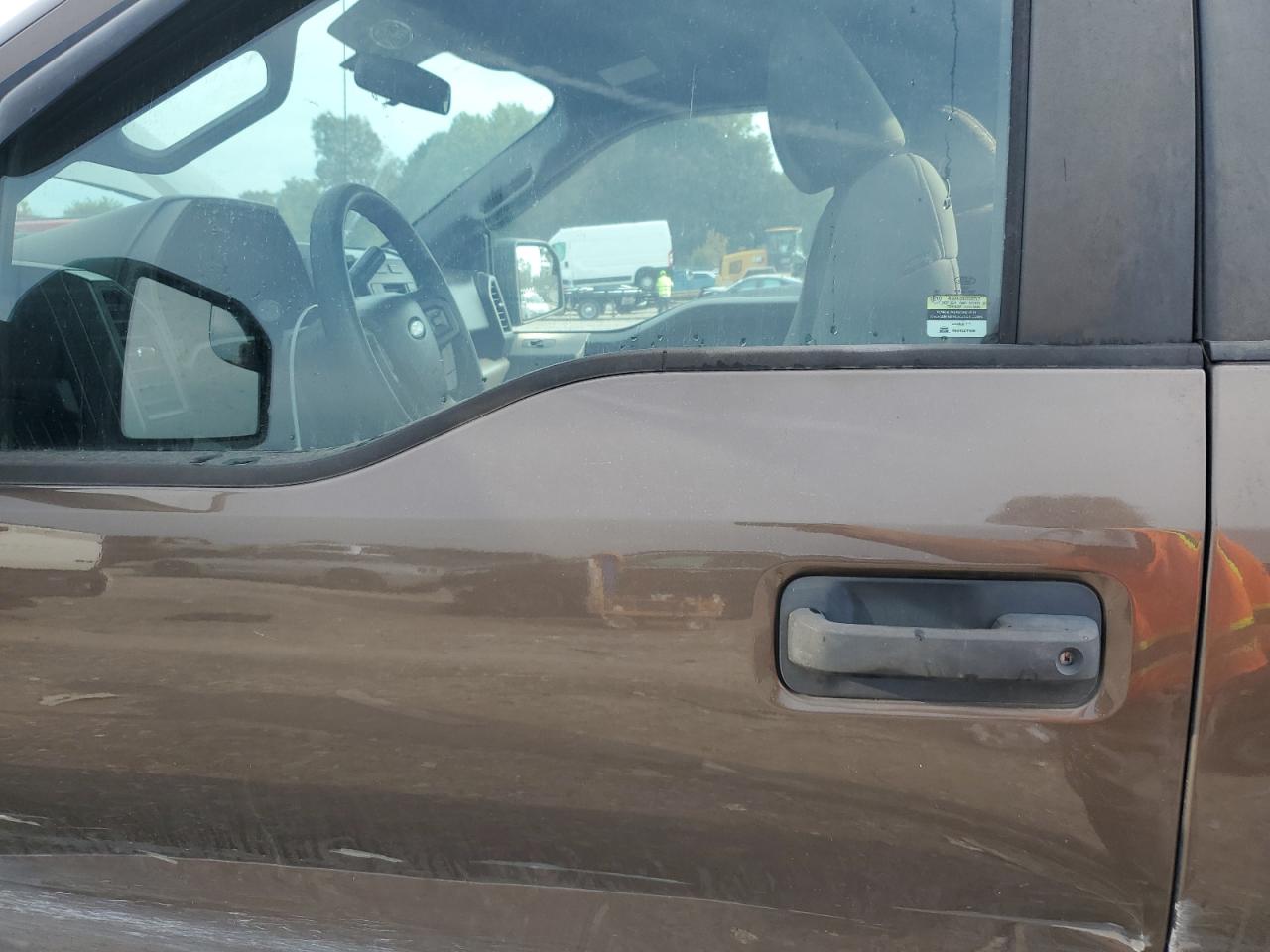 2017 Ford F150 VIN: 1FTMF1C82HFB05266 Lot: 82050145