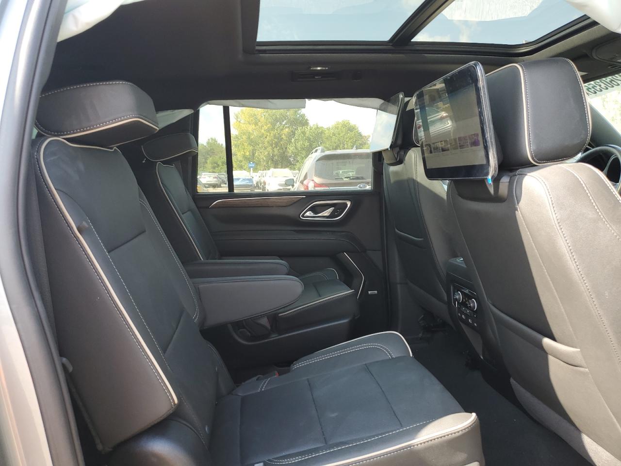 2024 Chevrolet Suburban K1500 Premier VIN: 1GNSKFKD9RR349244 Lot: 84260355